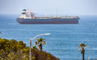 美拟扣押更多委内瑞拉油轮 施压马杜罗政权