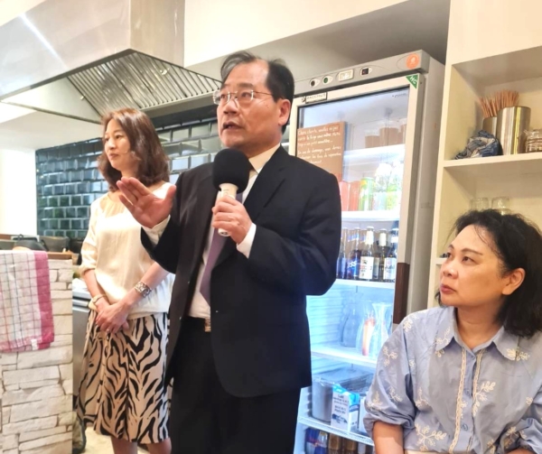 法国侨界急难救助协会于2025年6月15日上午,在巴黎市中心举行年度会员大会。(大纪元)