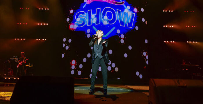 黄小琥北流开唱金曲连发 邀歌迷跳大腿舞同乐