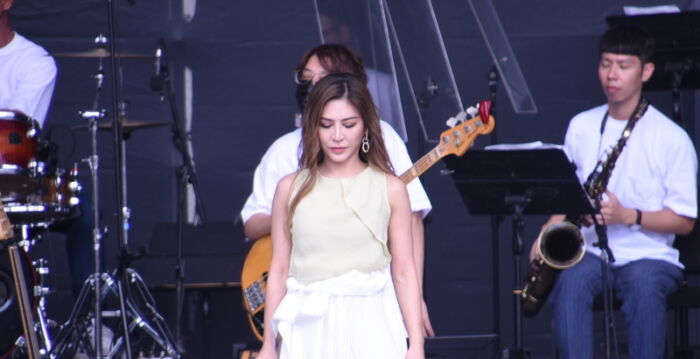 艾怡良宣布小巨蛋演唱会延期 因状态不好治疗中