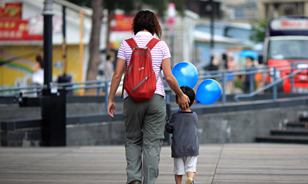 中国出生率骤降 教师“铁饭碗”不再稳固