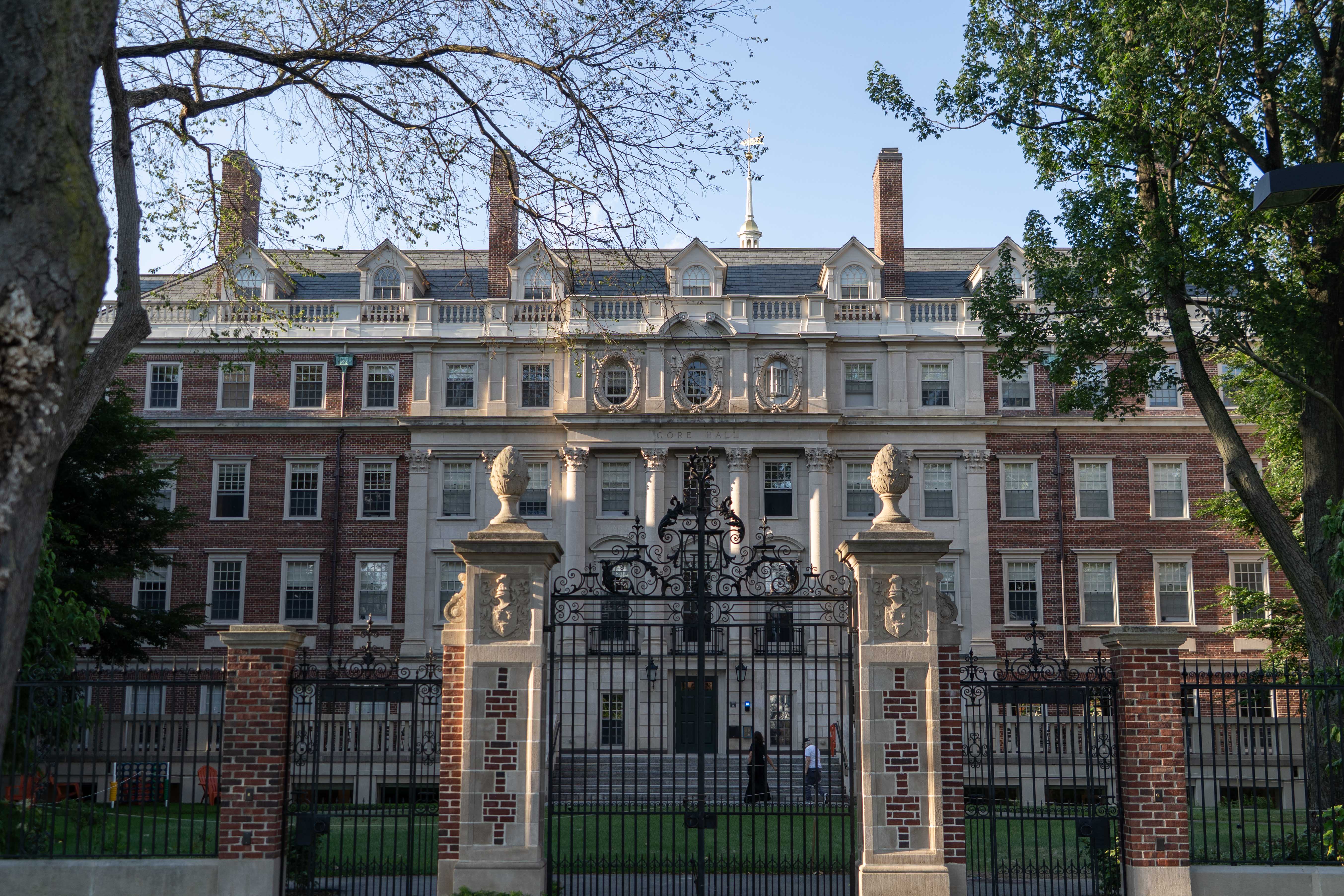 美审查中国学生签证华裔领袖给建议| 美国移民政策| 大纪元