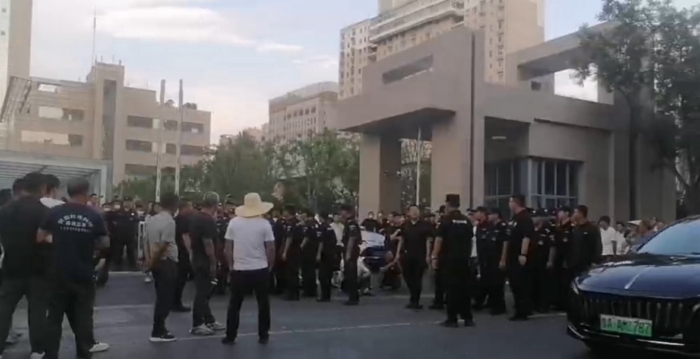 河南数百电信承包商维权 抗议霸王条款