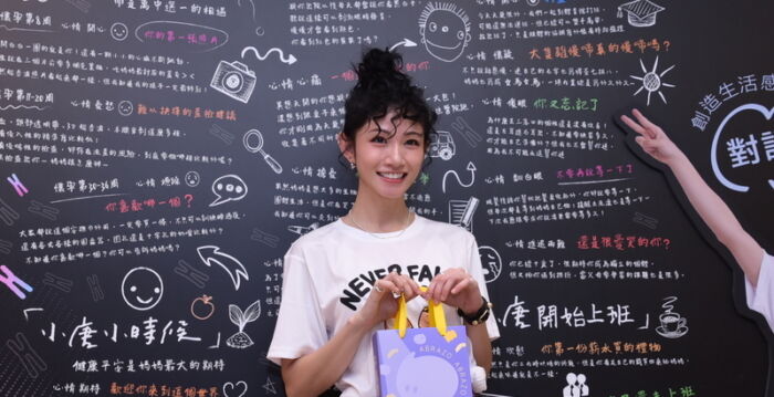 李千娜爱女参加选秀 网友搜出1位外型神似者