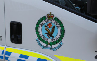 冒充警察勒索男孩母亲 悉尼男遭新州警方起诉