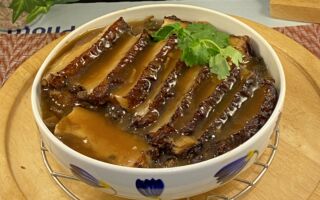 【梁廚美食】惠州梅菜扣肉~簡單做就成功!