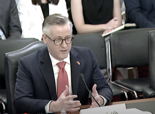 图为詹姆斯敦基金会(Jamestown Foundation)主席彼得·马蒂斯(Peter Mattis)在听证会上。(CECC视频截图)