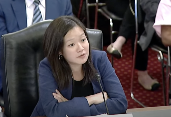 图为美国企业研究所(AEI)的吉恩·柯克帕特里克研究员黄韵琪(Audrye Wong)在听证会上。(CECC视频截图)