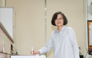 蔡英文:越困難越要團結 籲續挺賴清德守民主