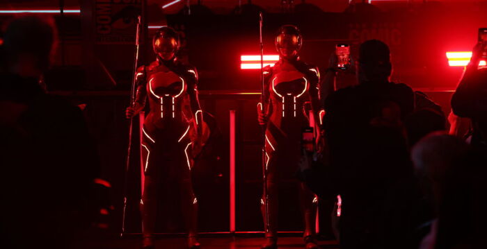 动漫展 迪士尼放《创:战神》雷射秀和预告