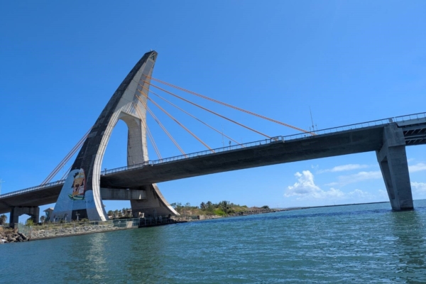 台湾古典诗：大鹏湾