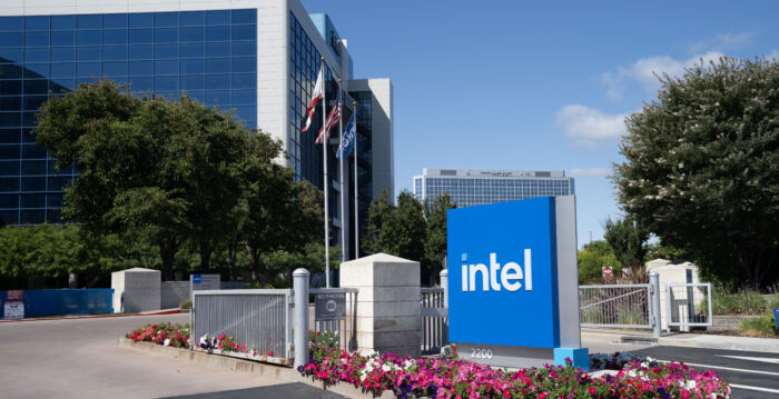 消息称川普政府考虑入股英特尔 剑指中共？