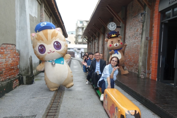 哈玛星台湾铁道馆重新开馆 “柑橘号小火车”出发
