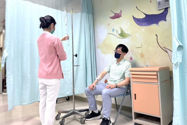 桃医门诊抗生素注射新方案上路 强化照护效率