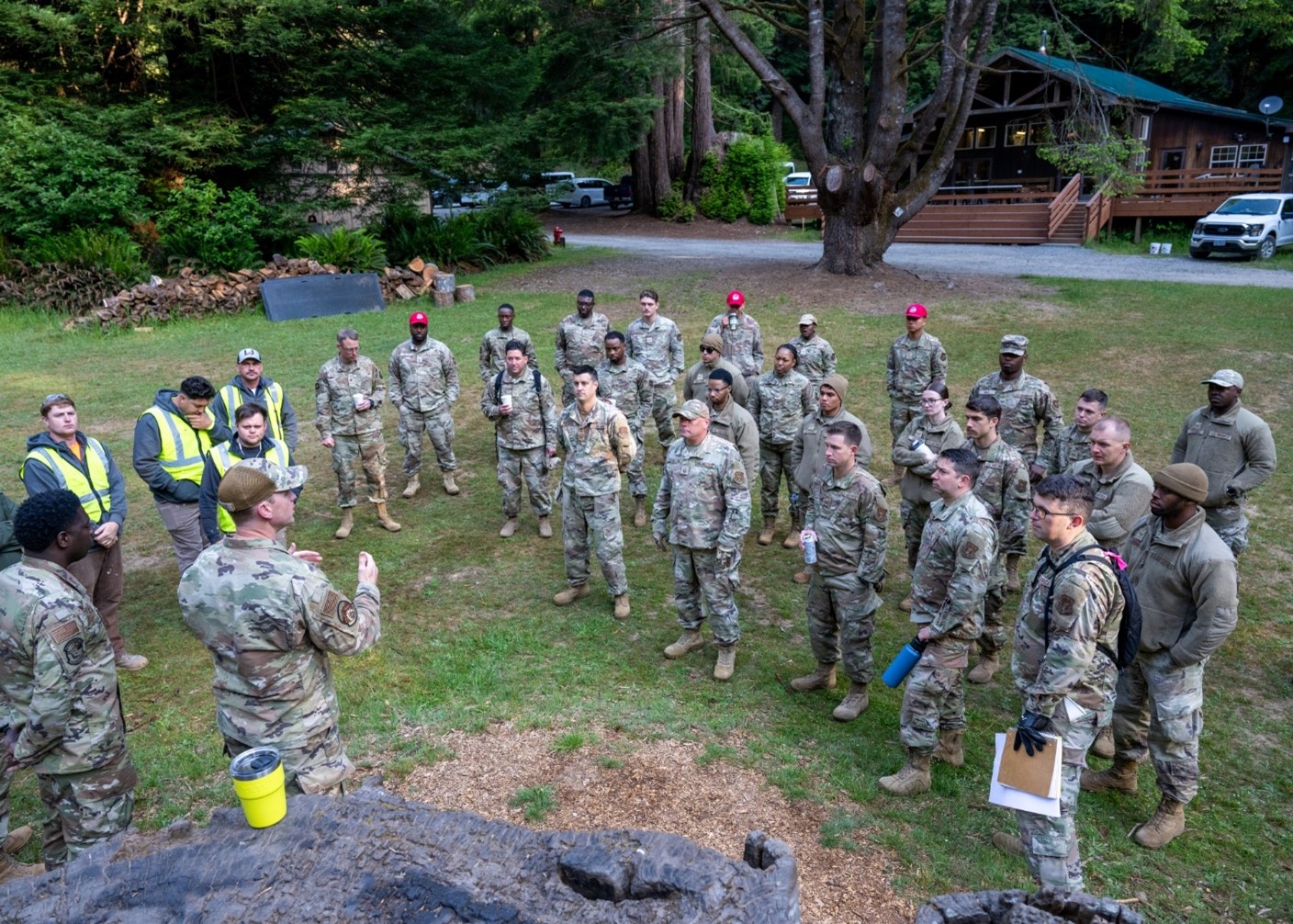 美军IRT培训裨益加州红木公园升级| 园区设施| 修缮工作| IRT计划| 大纪元