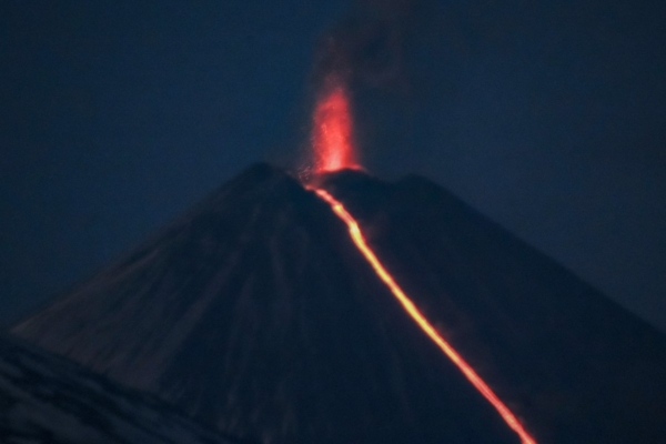 俄強震釀「火山大遊行」堪察加7火山噴發