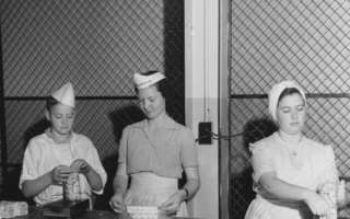 【名家专栏】青少年可以尝试打工接受锻炼