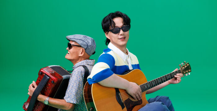 “梗王”萧煌奇幽默再现 带李炳辉“检测视力”