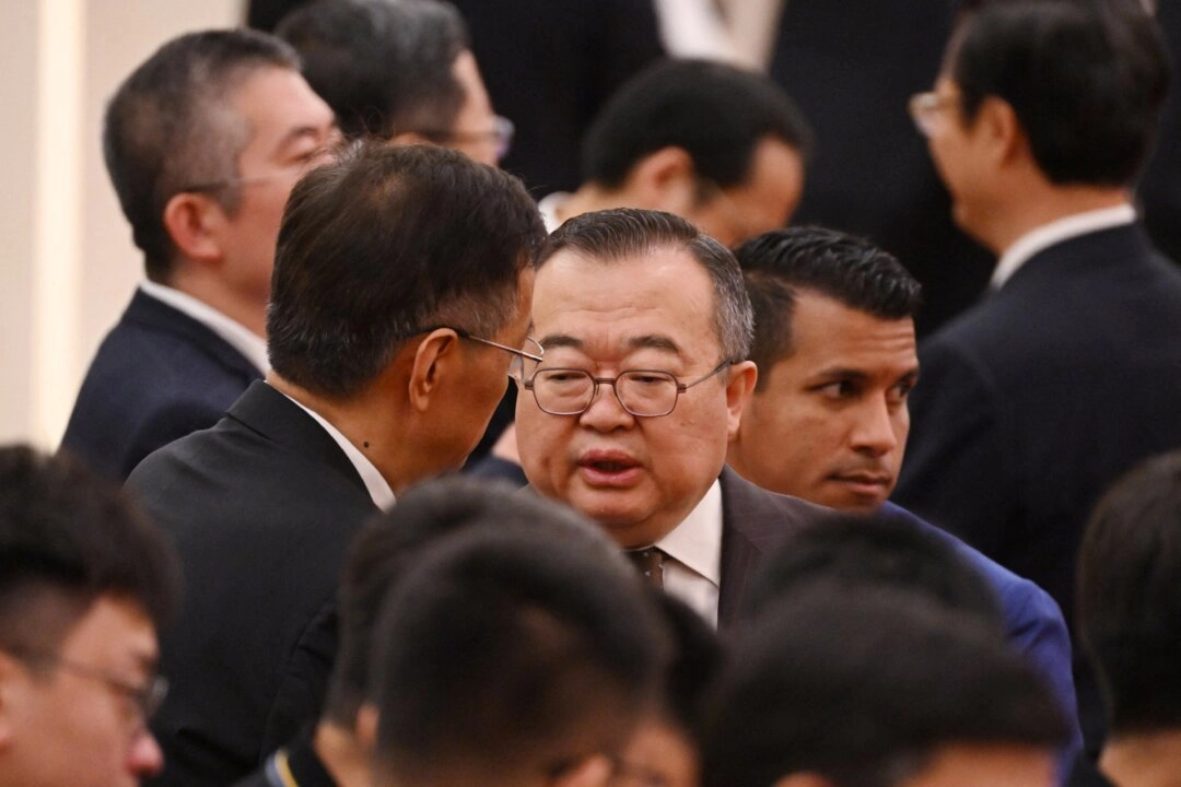 【名家專欄】中共外交官劉建超從獵人到獵物
