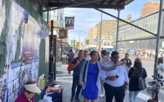 法拉盛非法擺攤猖獗 清潔局加強執法 半月檢查140次