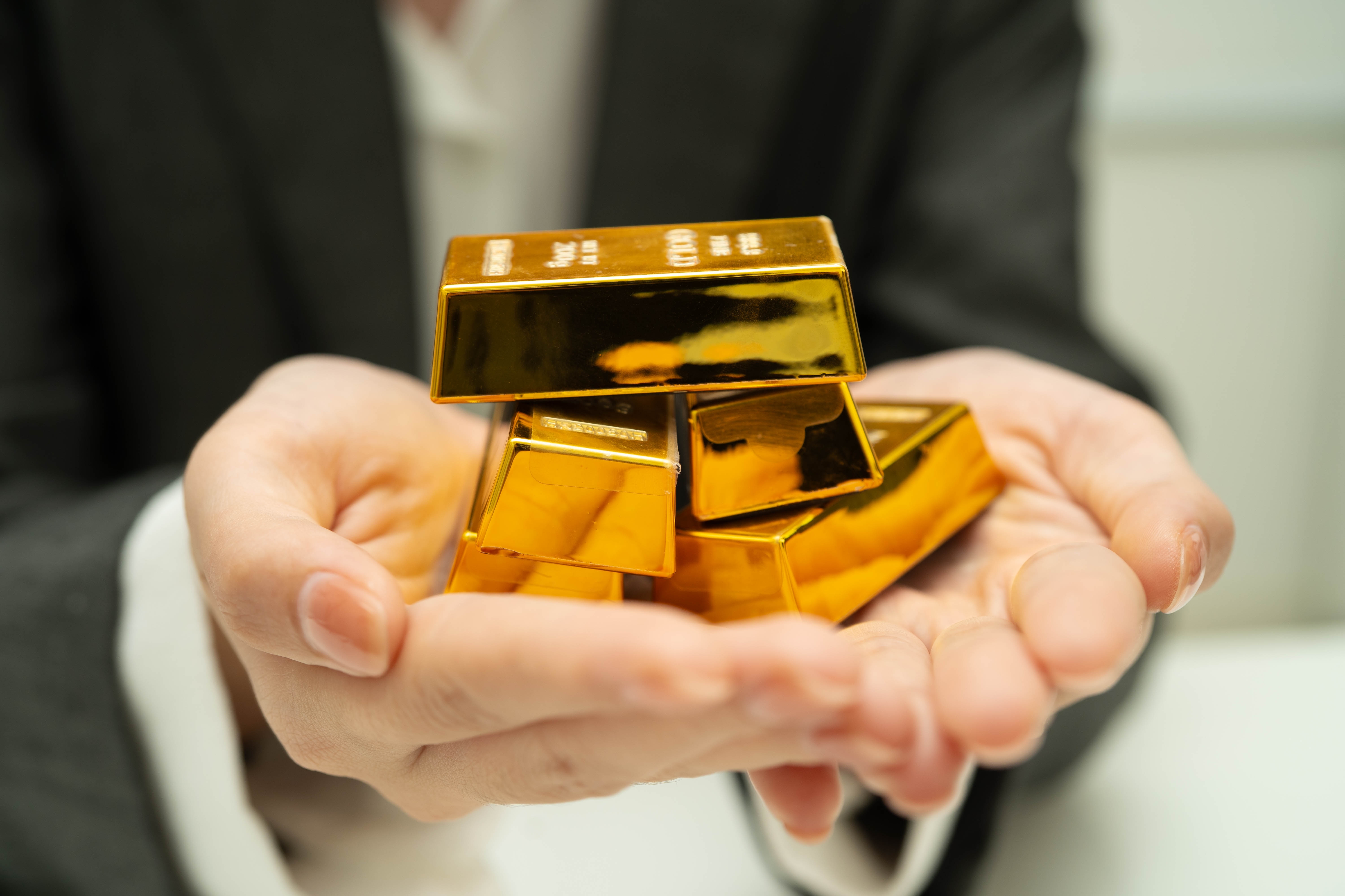 为什么越来越多华人把黄金纳入理财规划？ | 黄金投资| 实体黄金| 加拿大黄金| 大纪元