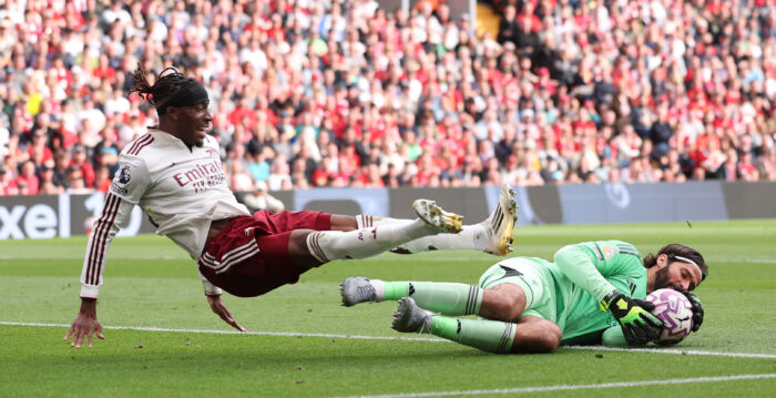 英超：利物浦胜阿森纳 曼联首胜 曼城连败