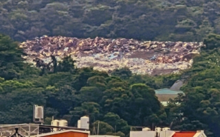 大里掩埋場堆出垃圾山 遭質疑污水滲流污染住居