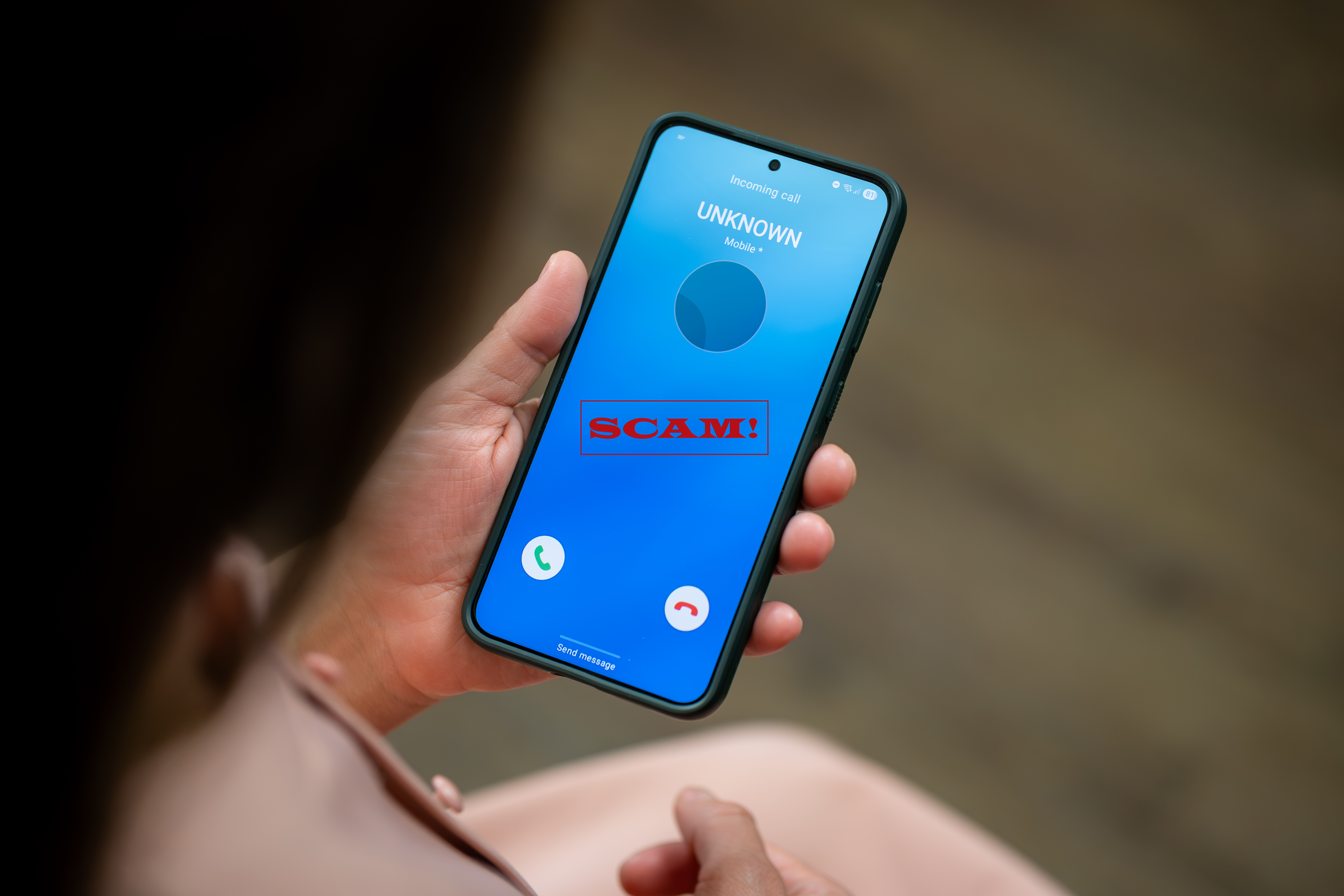 美国人接诈骗电话和短信数量创新高AI是主因| 诈骗短信| 电话营销| 大纪元