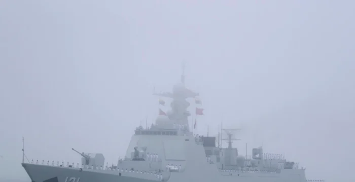 【名家专栏】中共海军外强中干