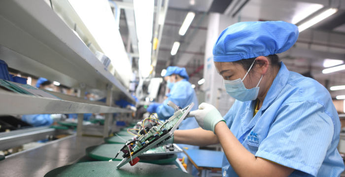 中国制造业PMI连续8个月处于萎缩区间