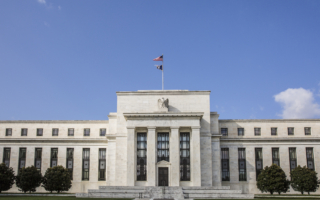 川普：沃什与哈塞特为美联储主席首选人选