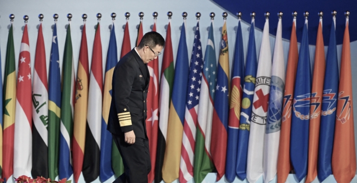 李燕铭:董军出席香山论坛 官媒报导现异常