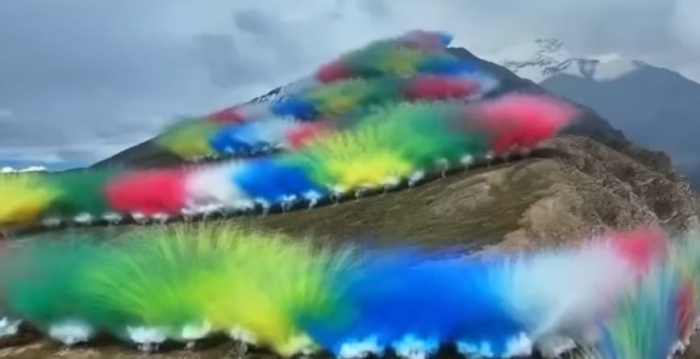 烟花秀后 蔡国强工作室被查 县委书记等被追责