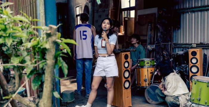 邱姿雅入围金钟新人 称金马男星胡智强是贵人