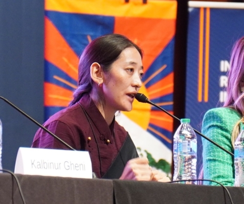 2025年9月30日,Namkyi在國會山研討會發言中。(李辰/大紀元)