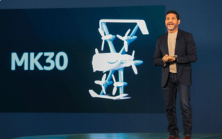 兩架亞馬遜運貨無人機撞起重機 美政府調查