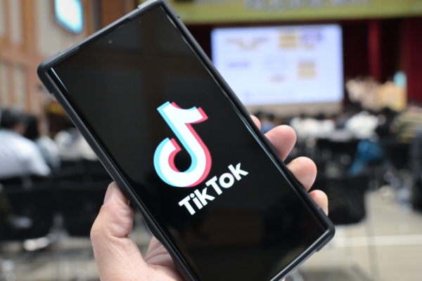 報告揭TikTok向13歲用戶推薦情色內容