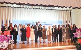 經文處酒會彰顯民主盟友情誼 多位政要頒發褒獎