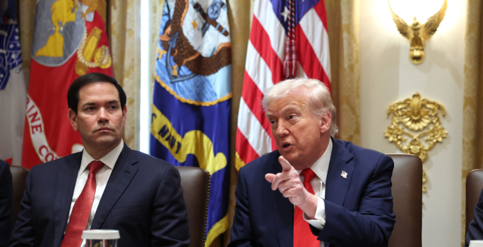 川普批中共挟持世界 或取消川习会