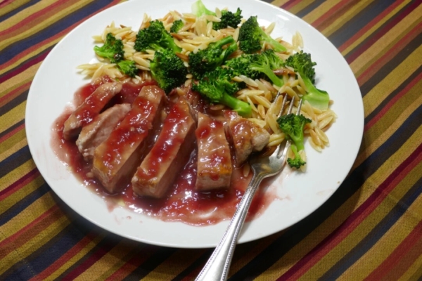 桑格利亚酒与猪排 初秋的晚餐 料理简单又美味