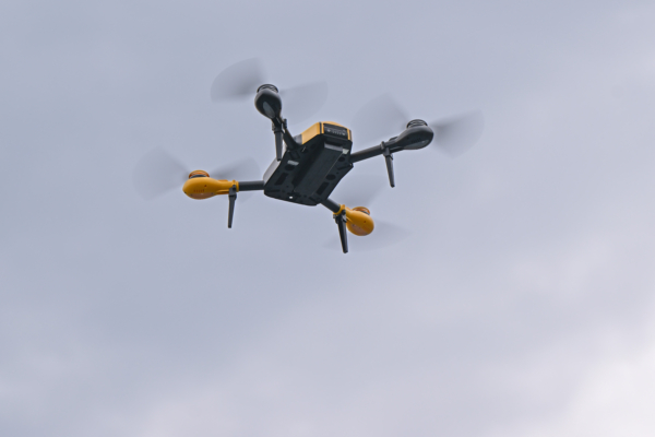 試飛無人機僅半分鐘 上海網民遭警方扣查