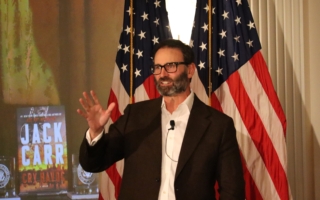 前海豹突擊隊員 暢銷書作家橙縣簽書《浩劫》