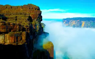 【組圖】南美洲地質奇觀:雲霧繚繞的羅賴馬山