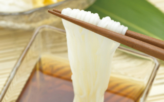 素麵搭配不同的調味露 變化出更多口味