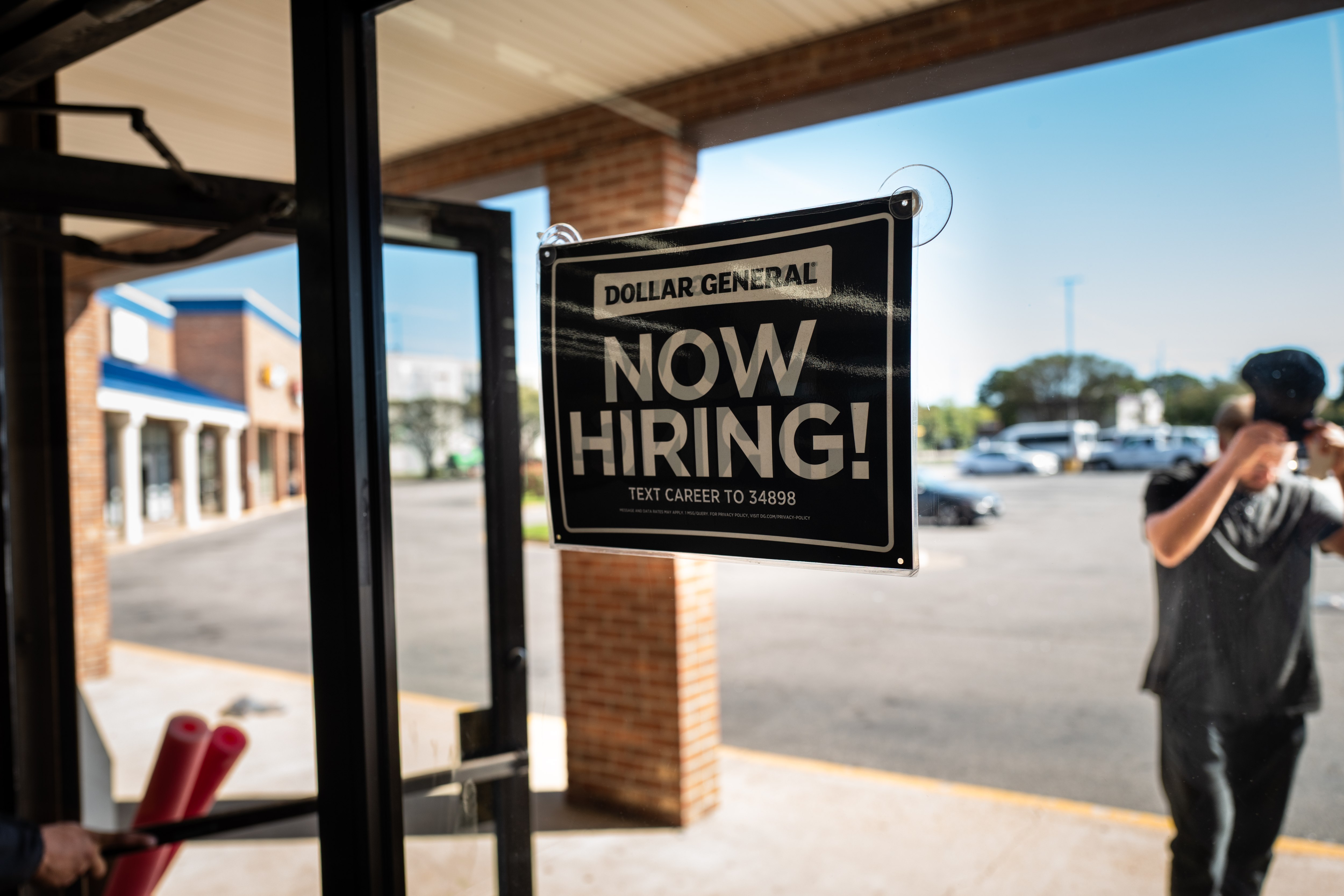美失业金申领人数增市场期待美联储降息| 初领失业金| 劳动市场| 经济学家| 大纪元