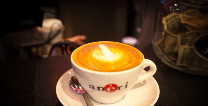 一杯咖啡卖12899元 上海天价咖啡引热议