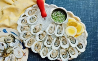 撬開生蠔很簡單 餐館廚師教你正確操作手法