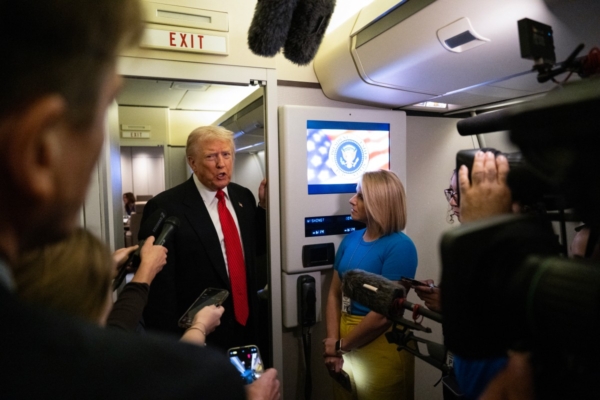 川普:英偉達頂級AI芯片不會給中國等國家