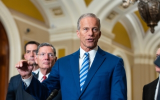 民主黨提簡單多數通過健保補貼案 遭圖恩否決