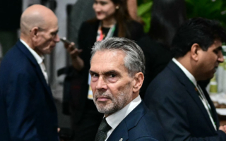 荷蘭首相：對安世CEO張學政的法院程序仍有效